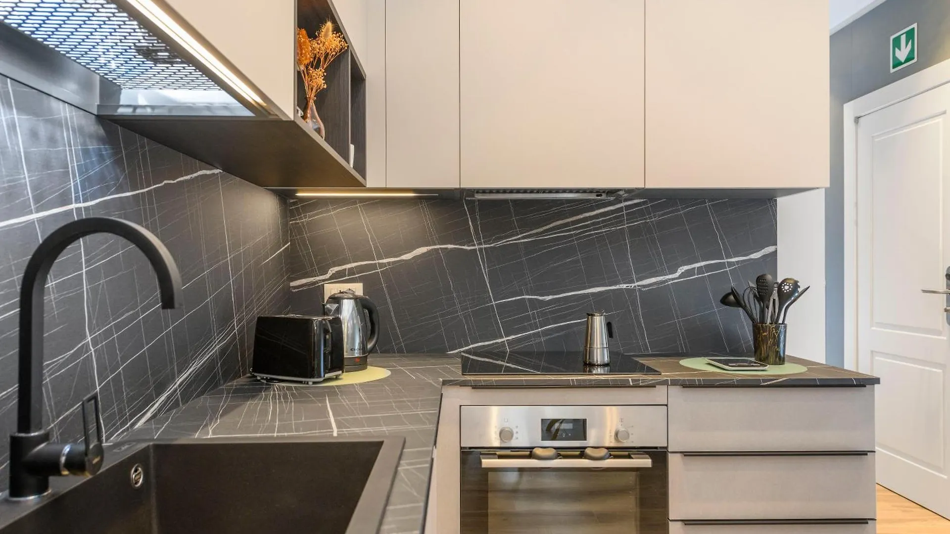 Po1 Augusto - Po2 Cesare - Po3 Nerone Apartment Rome